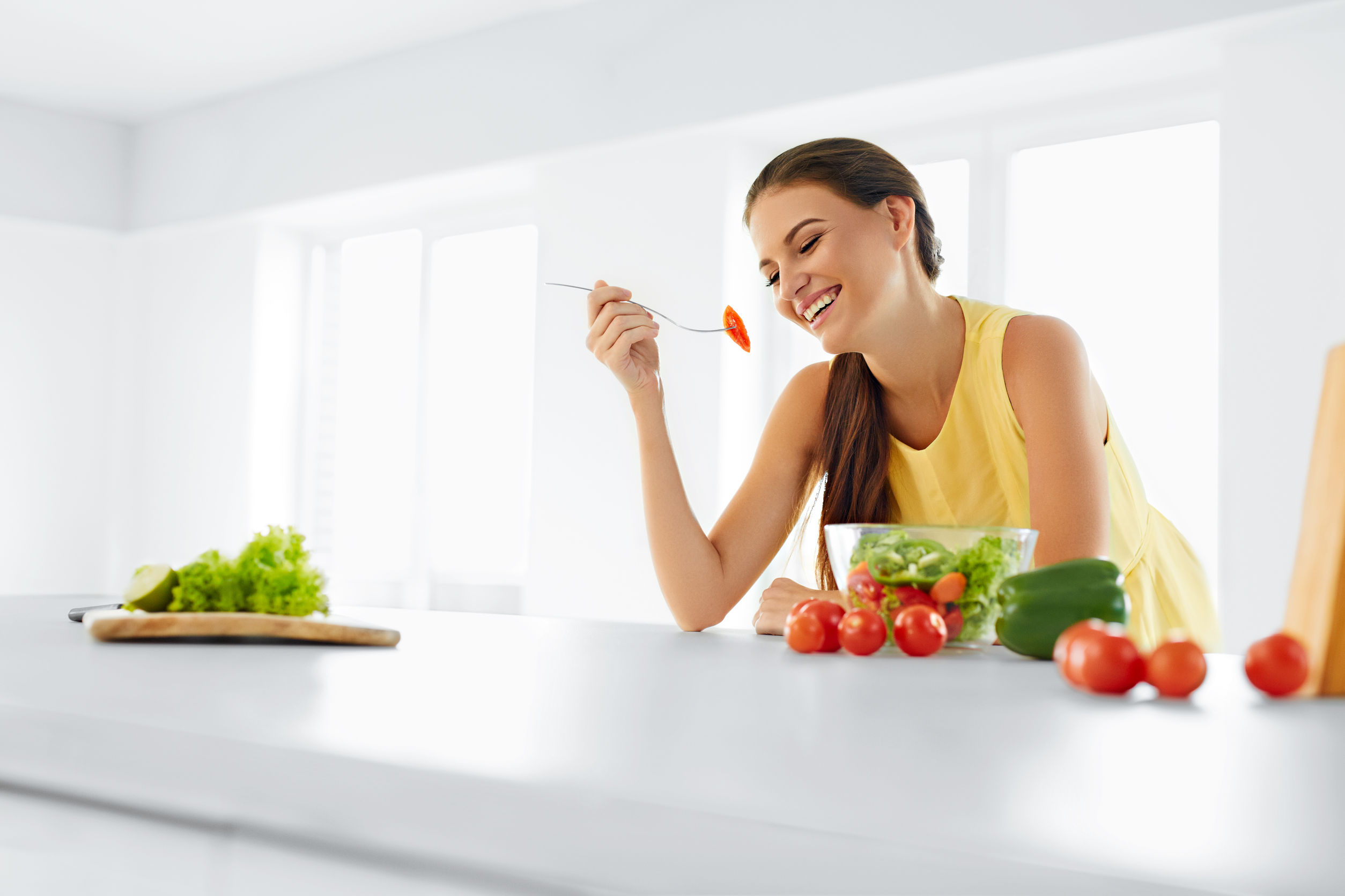 girl eating salad